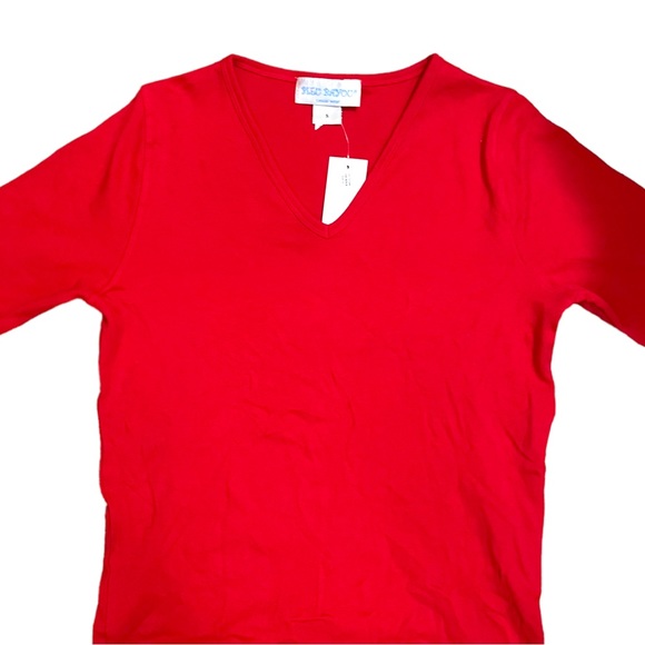Bleu Bayou Casual Wear Solid Red V Neck Top, NWT‎ Size Small - Picture 4 of 4